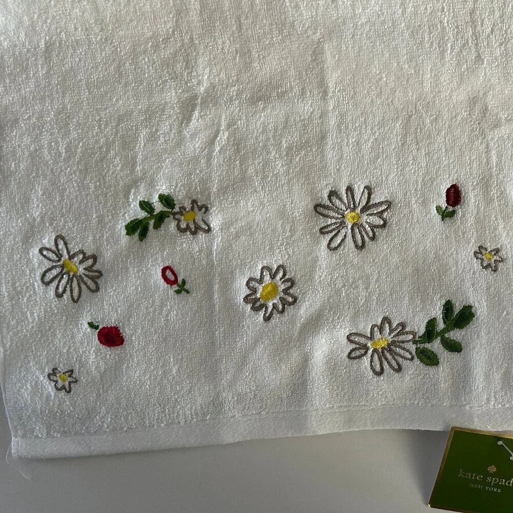 NWT KATE SPADE New York 1 Bright White/Flowers Hand Towel cotton NOS Rare
